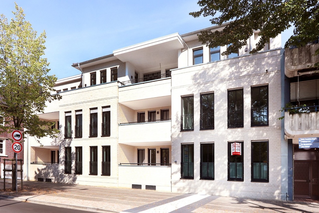 Entry 40 Image 2